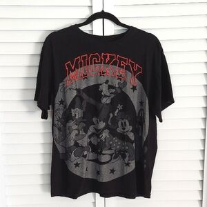 Mickey Tee, Size Large, Black, Unisex, Gray Cartoon Party On Front, Cotton Blend